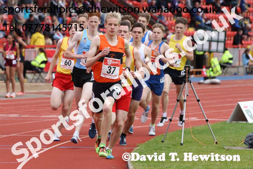 Inter boys 1500 metres, English Schools Track and Field. Photo: David T. Hewitson/Sports for All Pics